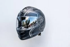Helm Houder Muurstandaard MC Essentials -Macna Winkel P1260974 de7b