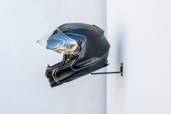 Helm Houder Muurstandaard MC Essentials -Macna Winkel P1270006 9a42