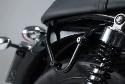 SW-Motech Legend Gear Zijtasdrager Links Triumph Bonneville / T100 (04-) -Macna Winkel hta 11 509 10000 1 xl 75ce