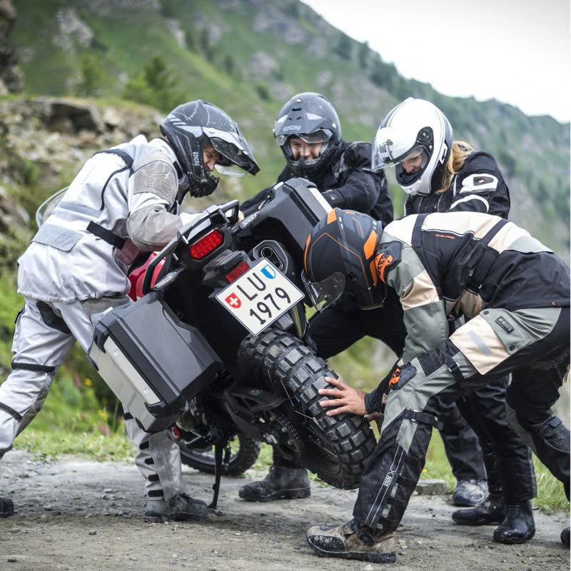 Macna Winkel -Macna Winkel z6591890840769 9f08fe7685b352c381399527551d7c19