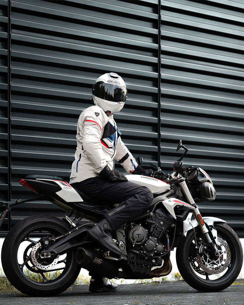 Macna Winkel -Macna Winkel z6591890917026 caa322c3ce87888355d83bd46f6a5902